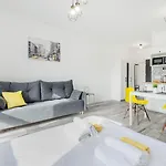 Apartment Alfahome Obok Galerii Lodzkiej *