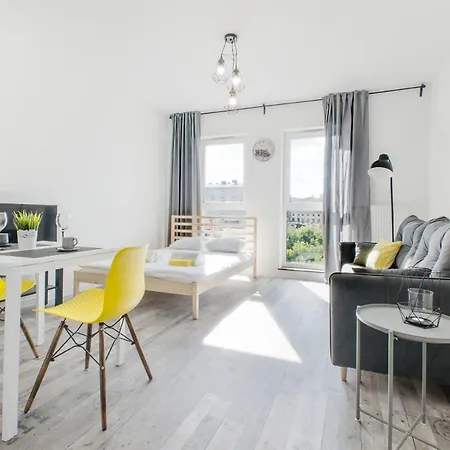 Alfahome Obok Galerii Lodzkiej Διαμέρισμα