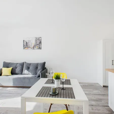 Апартаменты Alfahome Obok Galerii Lodzkiej Лодзь