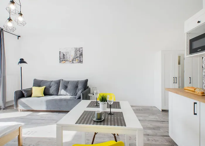 Апартаменты Alfahome Obok Galerii Lodzkiej Лодзь